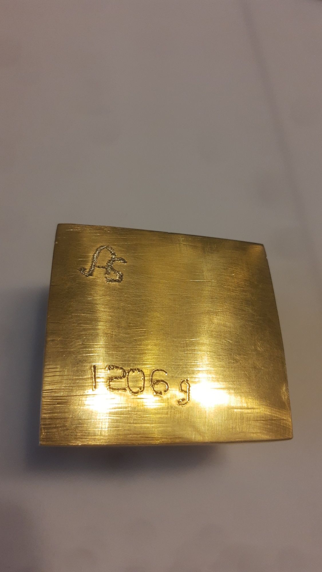 Mosiądz , sztabka o wadze 1206gram
