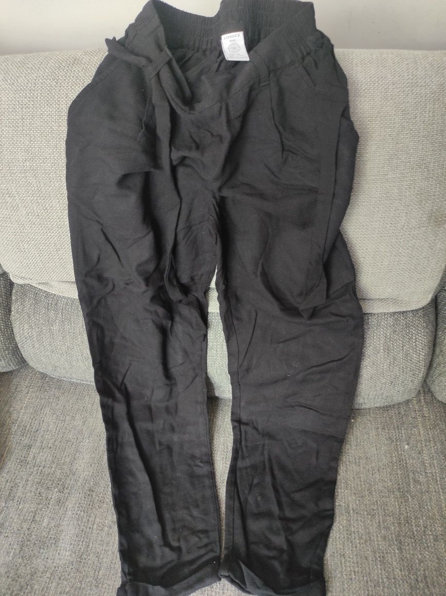 Czarne eleganckie spodnie