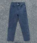 Estitik jeans.