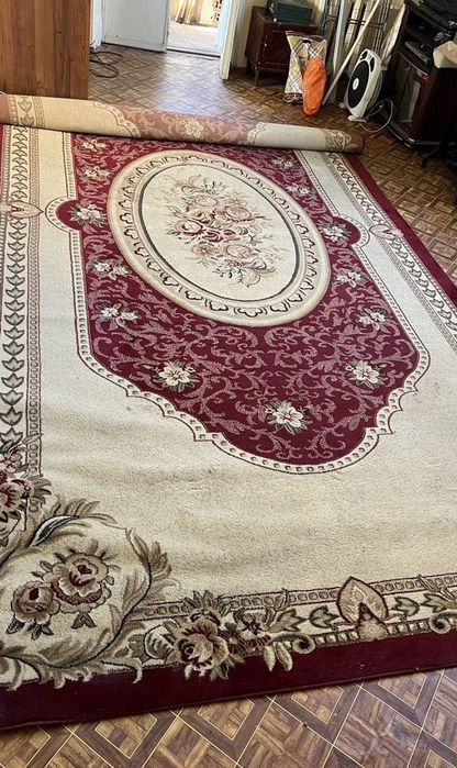 Килим продам розмір 5*2