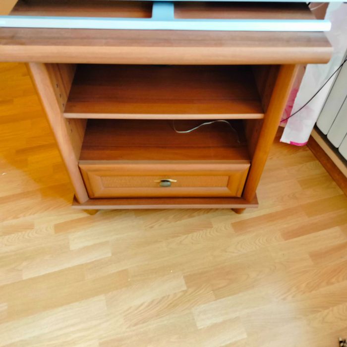 Łóżko 160x200, szafka nocna, stolik nocny, materac