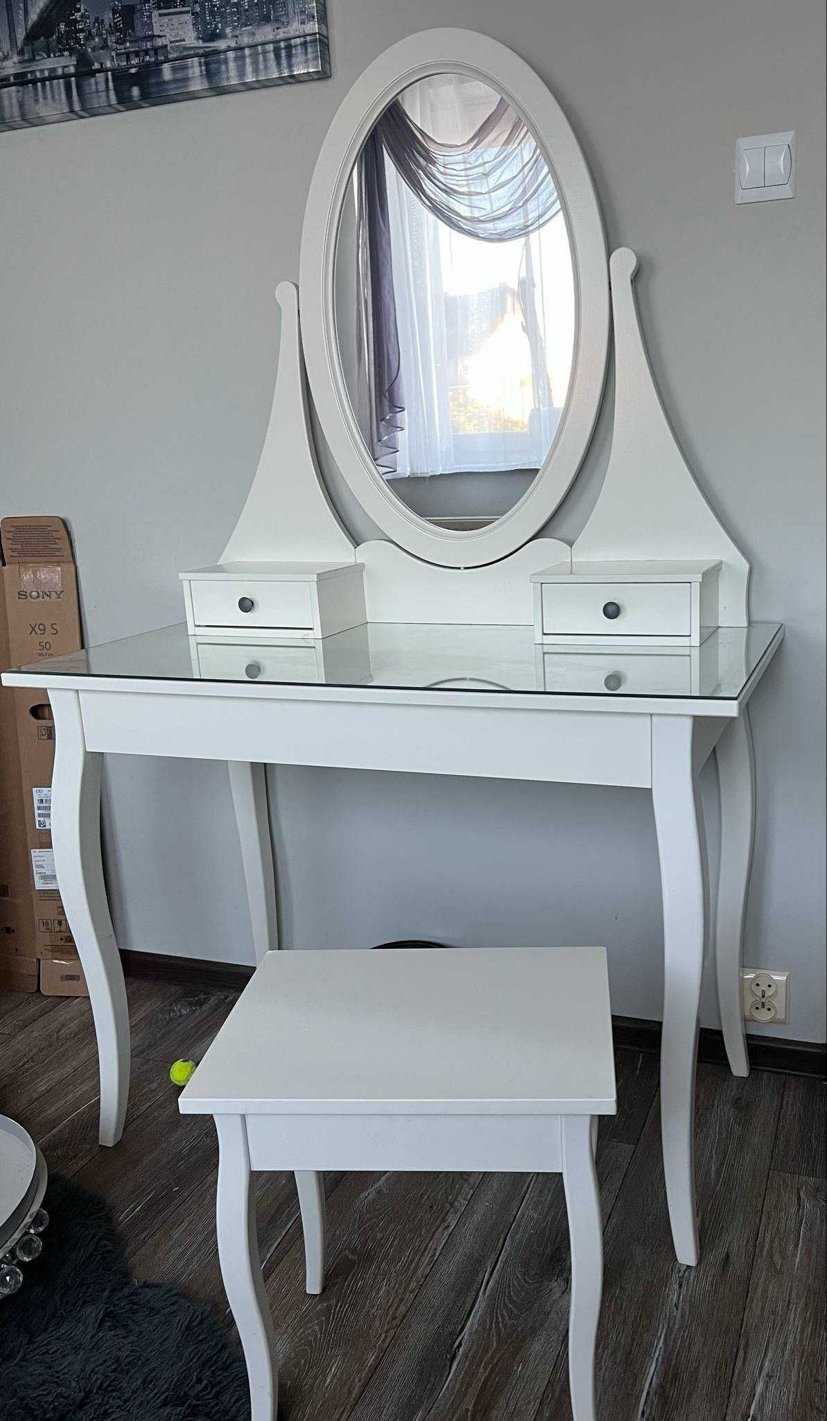 Toaletka ikea hemnes z taboretem