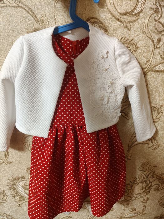 Сукня для дівчинки. Плаття