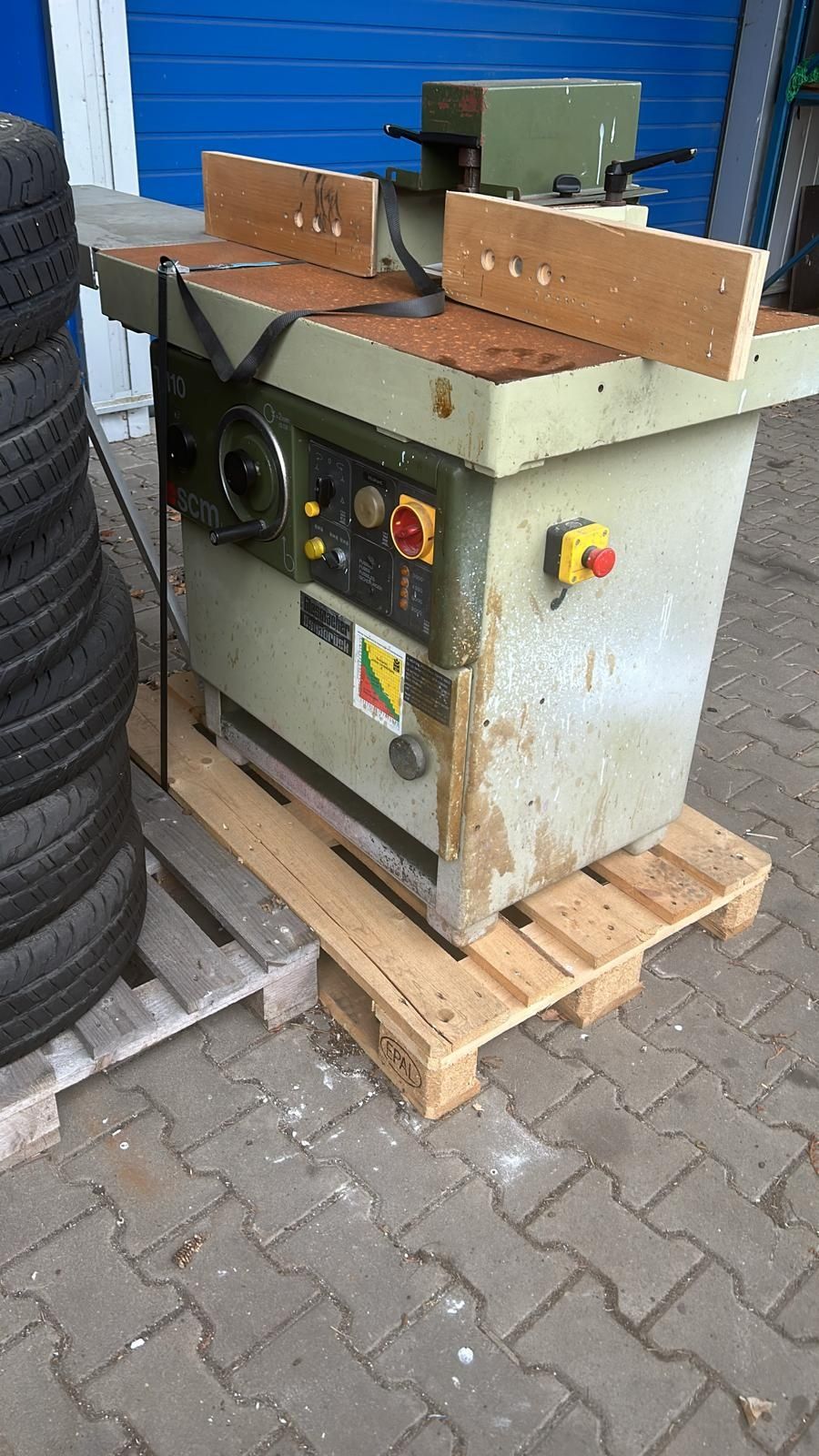 Frezarka dolnowrzecionowa SCM T110 A