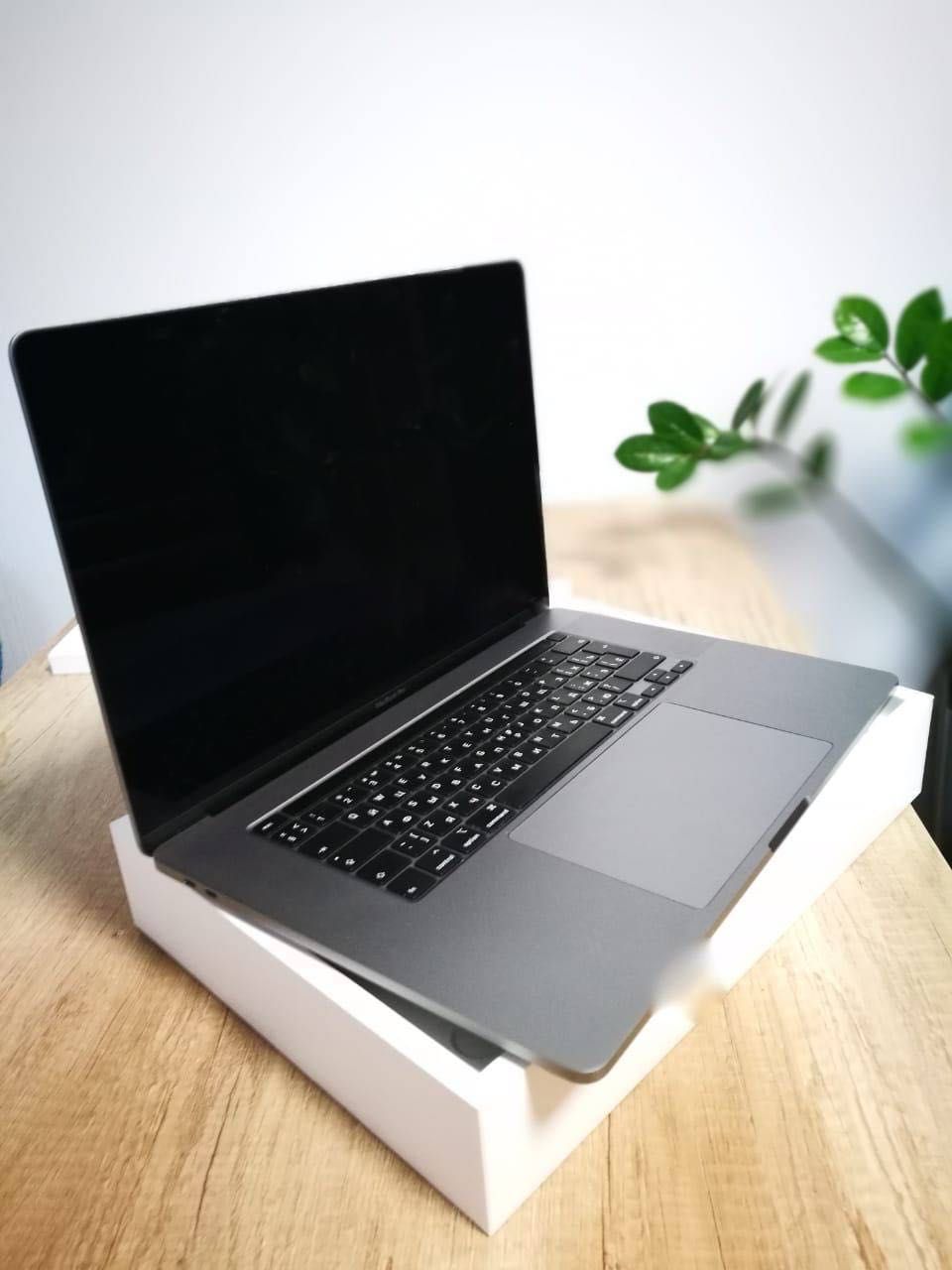 Apple MacBook Pro 16" Space Gray 2019