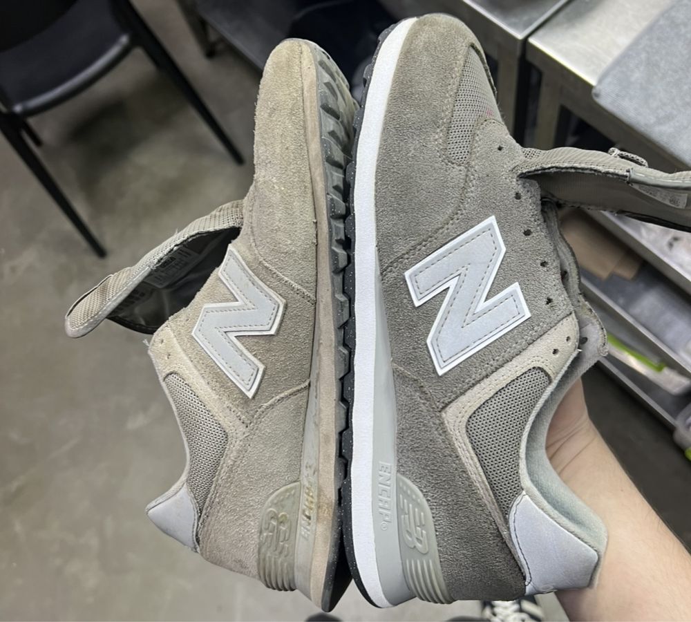 Професійна чистка та реставрація взуття nike new balance premiata