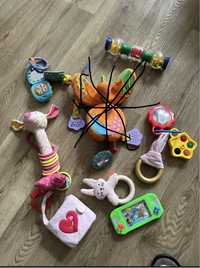 Развивающие музыкальные игрушки,грызунки, шуршалки,трещалки ,подвески.