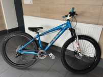 Rower Giant Dirt Street Pump wyczynowy hydraulika kask fullface