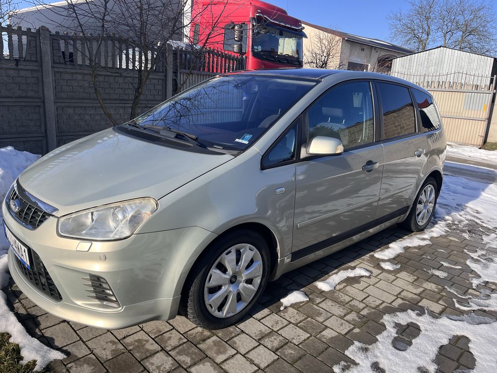 Ford C-MAX Titanum najbogatsza wersja