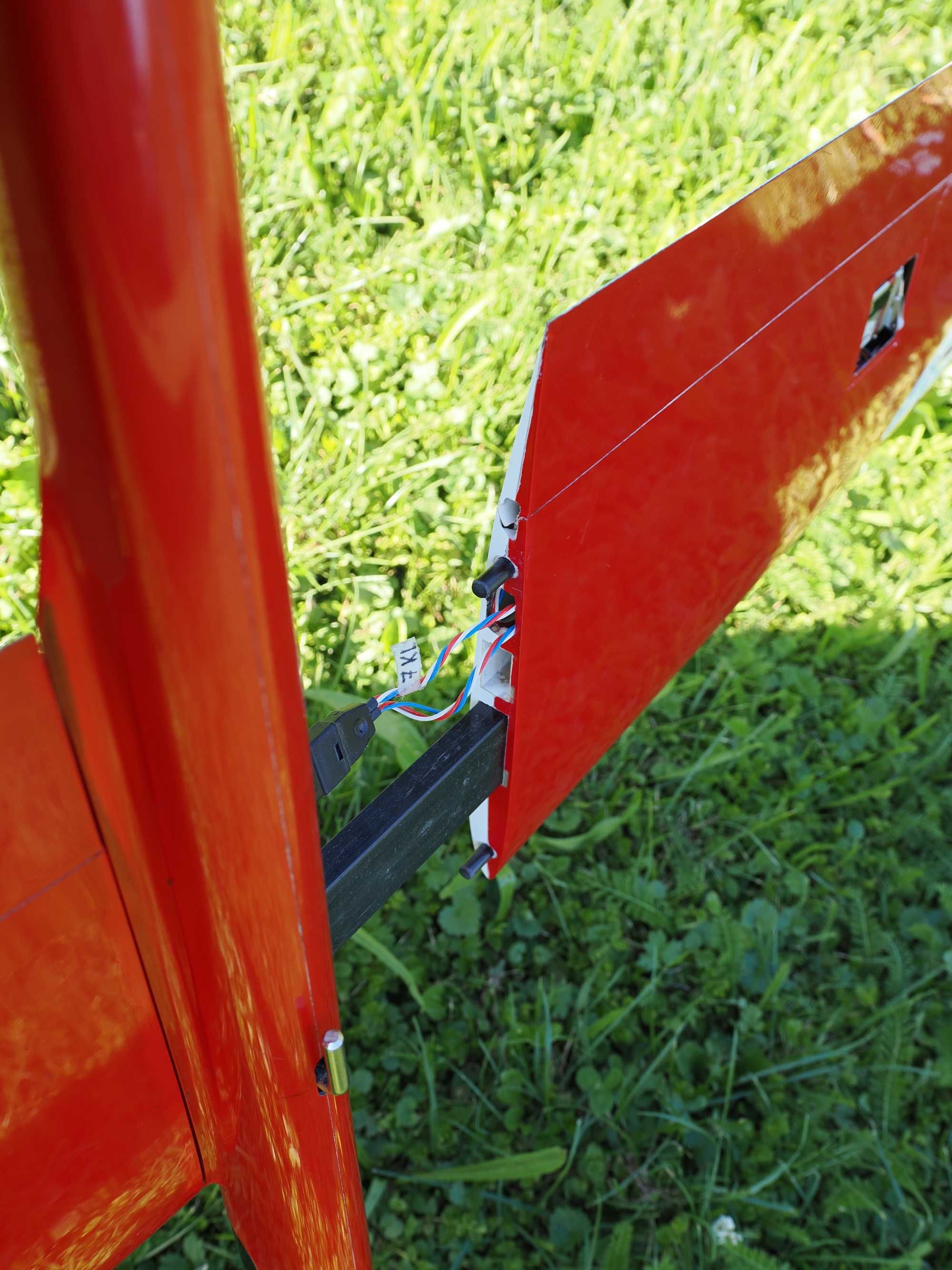 F3F model szybowca TOMCAT EVO 250 cm, laminatowo-węglowy. Prod.:RCRCM.