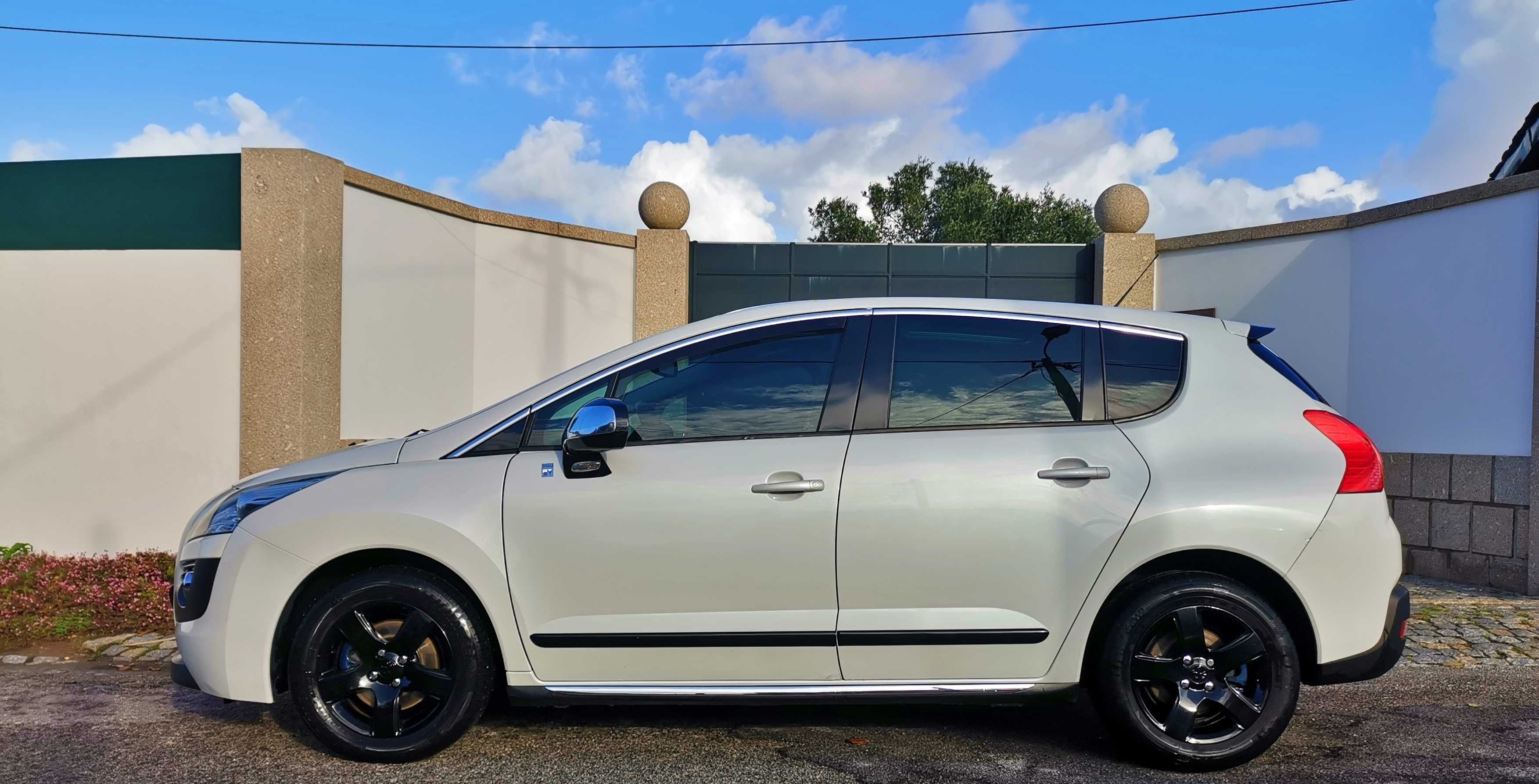 Peugeot 3008 2.0 HDI Hybrid4