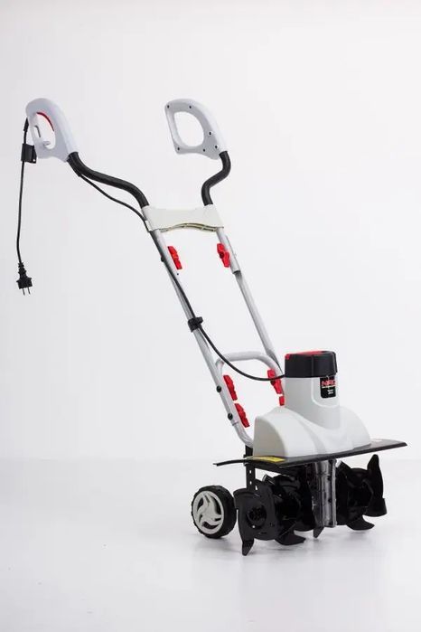 Glebogryzarka Elektryczna Nac 1500 W 45 Cm 24 Noże 2 Koła Podporowe