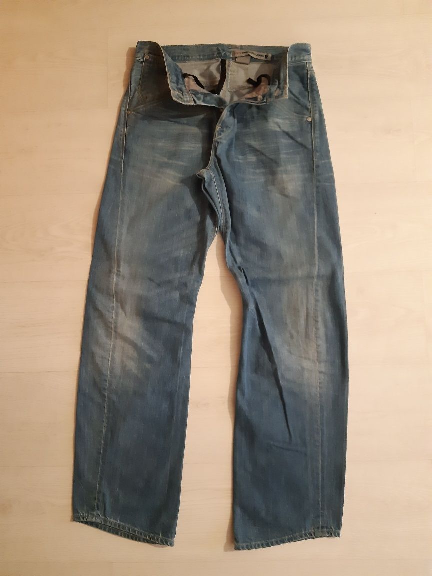 Levi's engineered 30 como novas