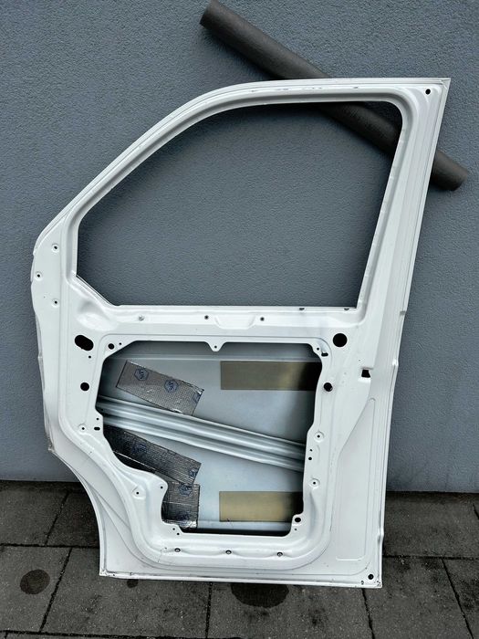 Drzwi przednie prawe Volkswagen Transporter T5