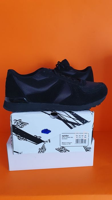 Buty męskie sportowe czarne Spider rozmiar 45 / wkładka 29 cm