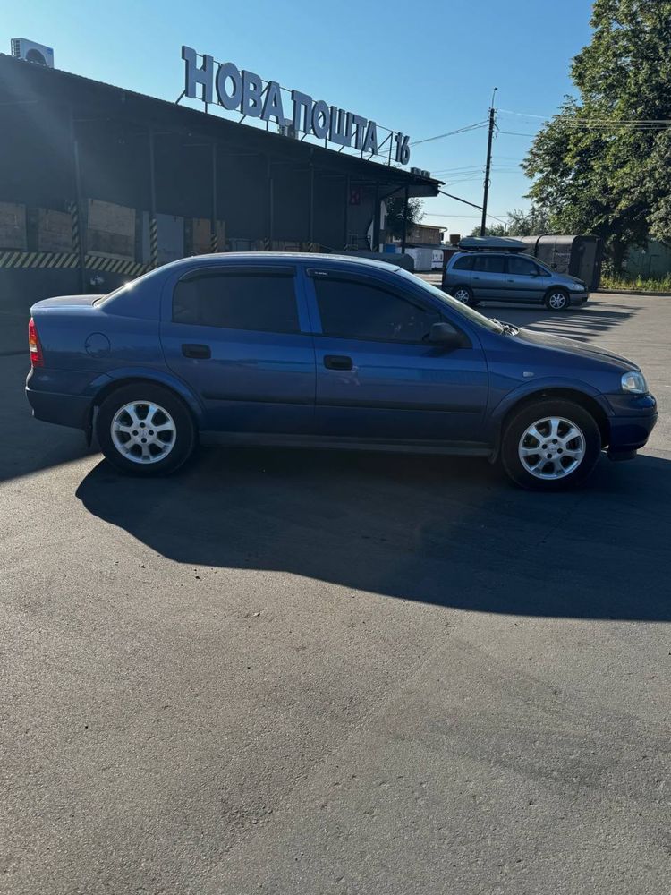 Продам Опель Астра 1.4 Opel Astra
