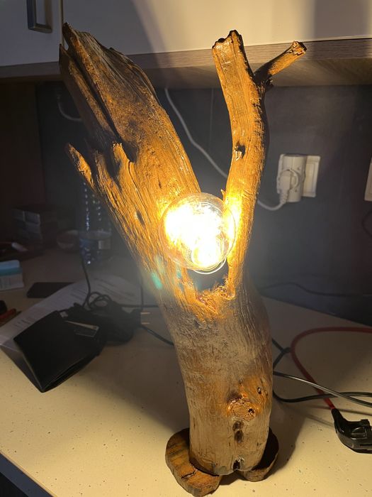 Candeeiro unico e original