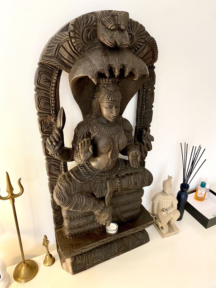 Estátua madeira antiga de MANASA - Deusa Védica Hindu