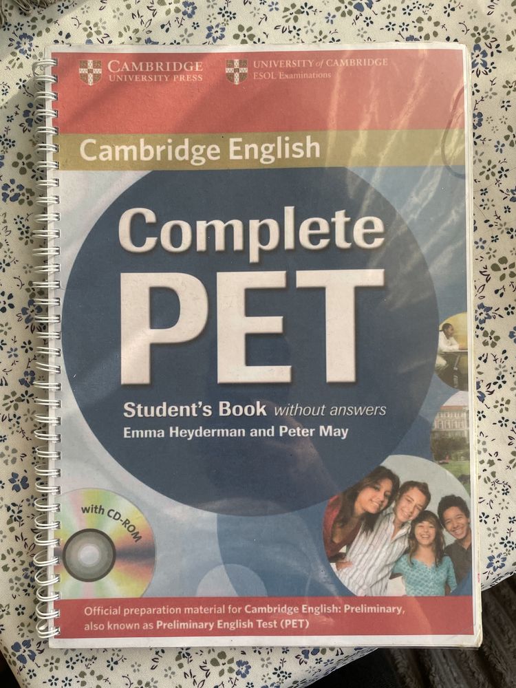 Cambridge Complete PET (Preliminary English Test)
