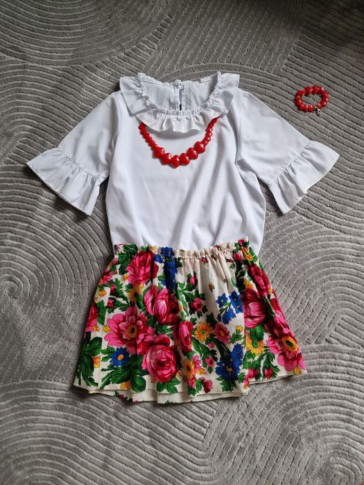 Strój góralski dla dziewczynki