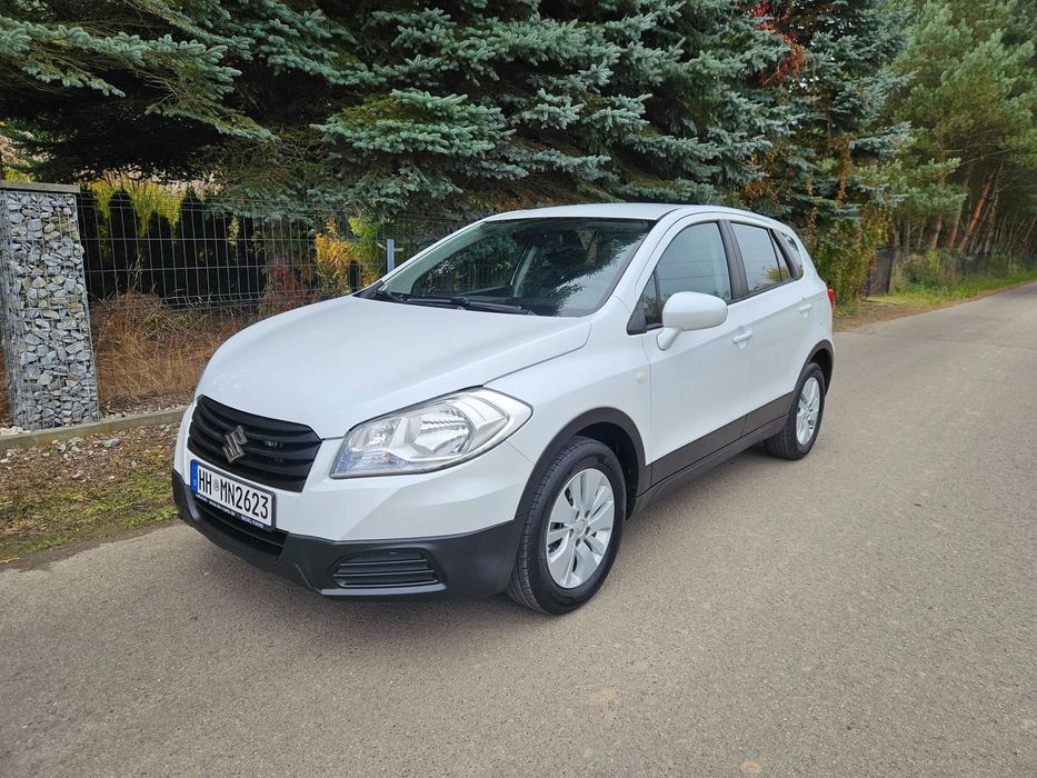 Suzuki SX4 S-Cross 2015r_1.6_120PS_bezwypadkowy_z_Niemiec_cały_w_oryginale_super_stan