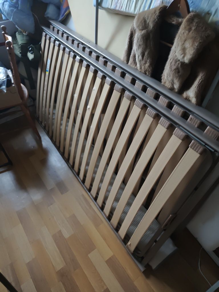 Dwa Stelaże metalowe do lozka 90/190