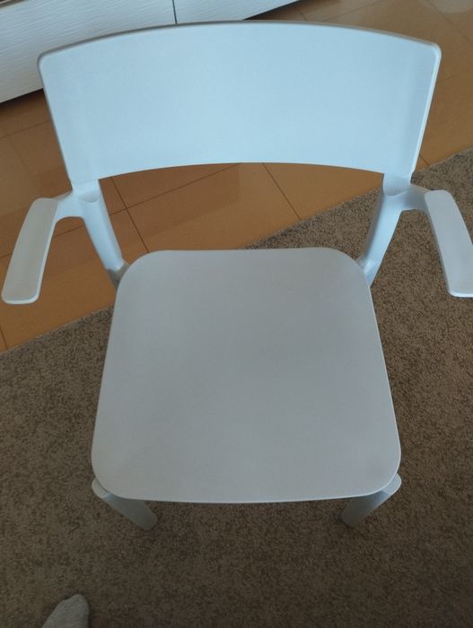 Quatro Cadeira de mesa de jantar .