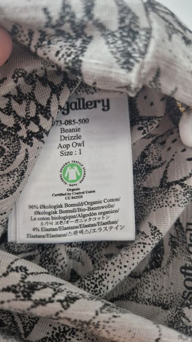 Czapka wiosenno jesienna nowa