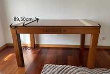 MESA DE MADEIRA extensível em ótimo estado