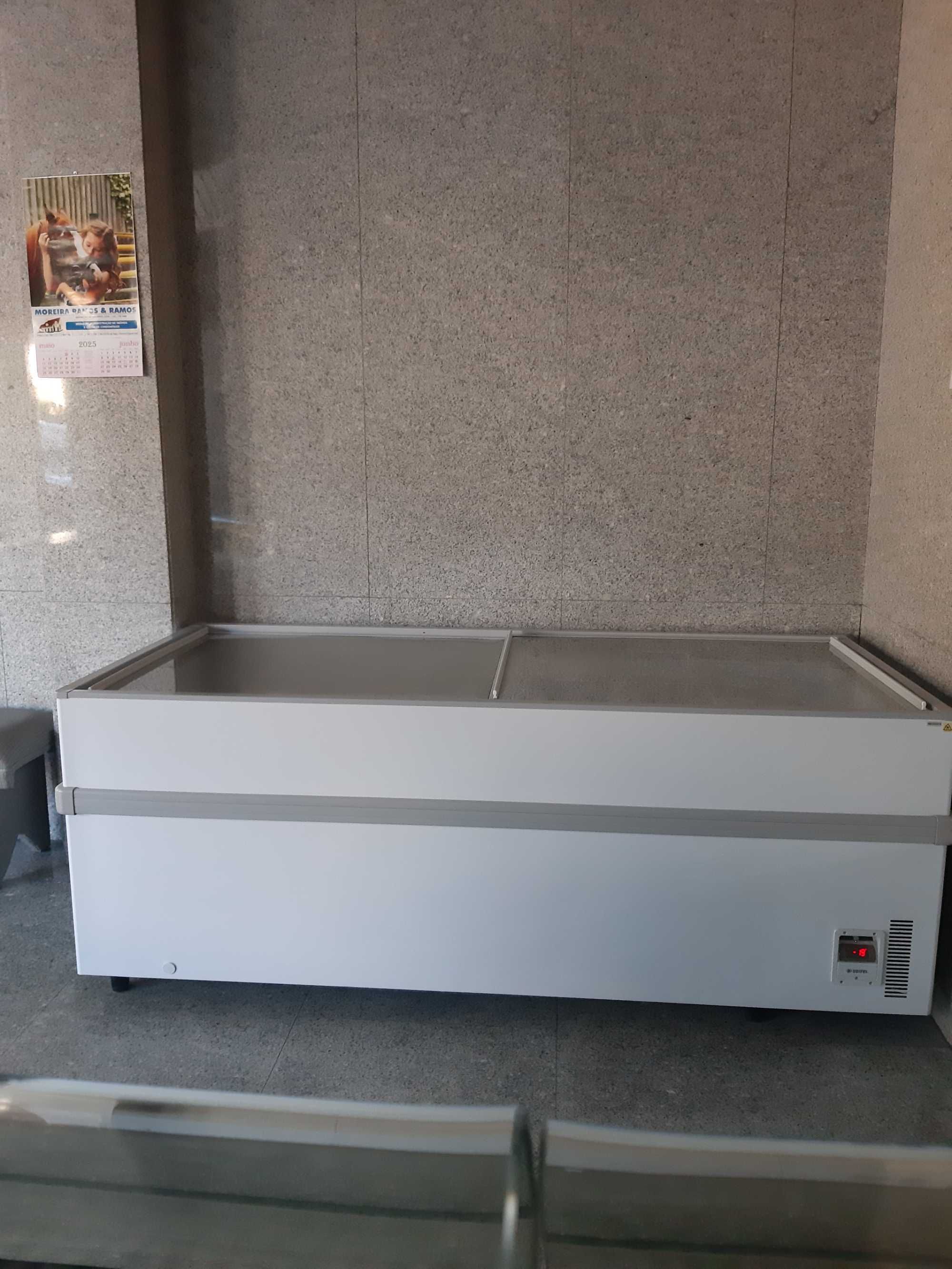 Passa-se Talho bem equipado