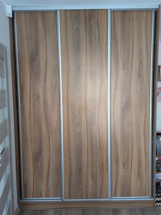 Szafa, biurko, zabudowa meblowa,