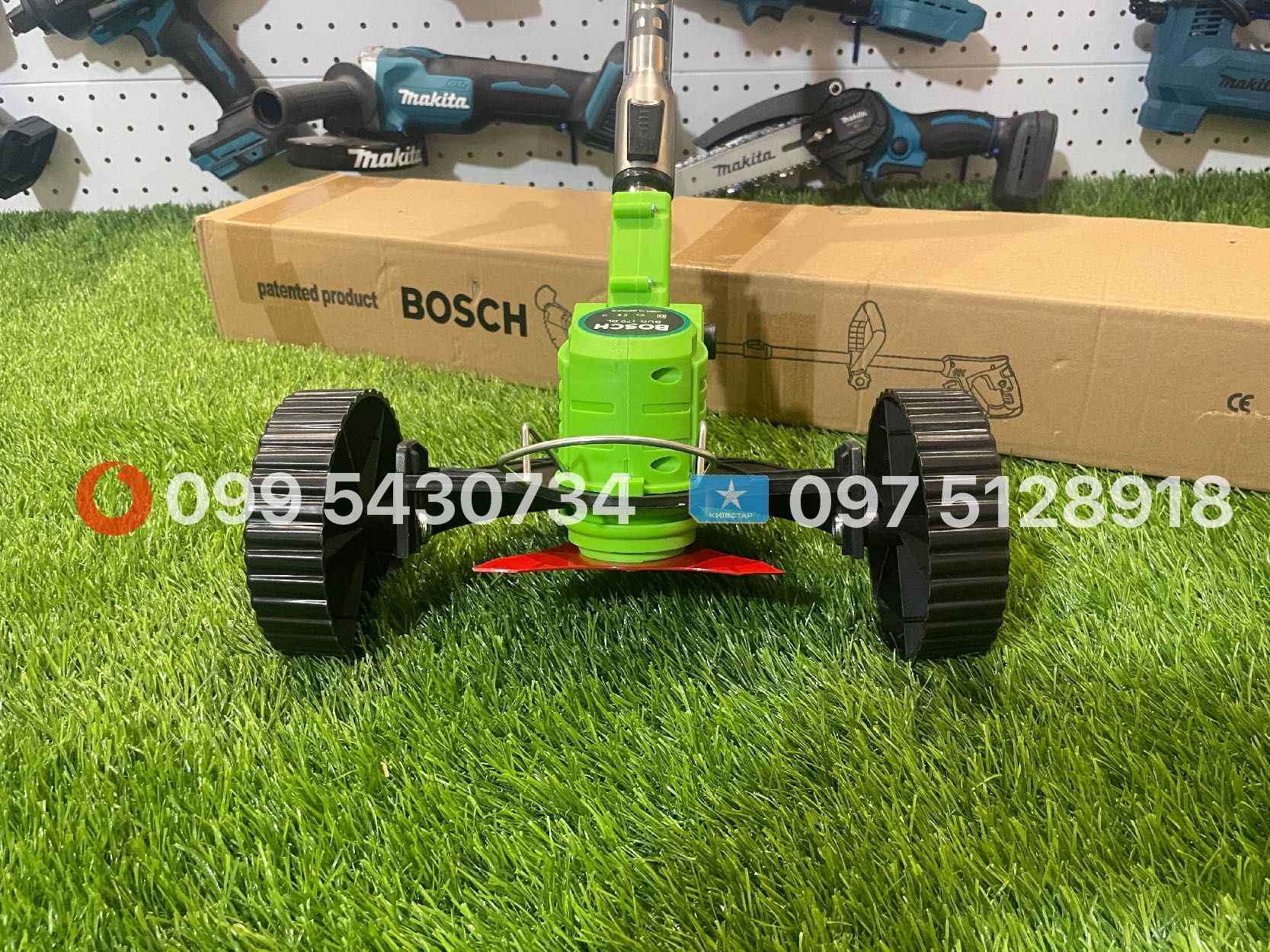 Акумуляторний Триммер + насадка колеса BOSCH BUR179BL 36V 6Ah косарка