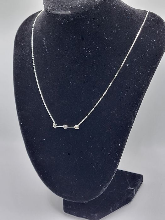 Piękny naszyjnik z serduszkiem