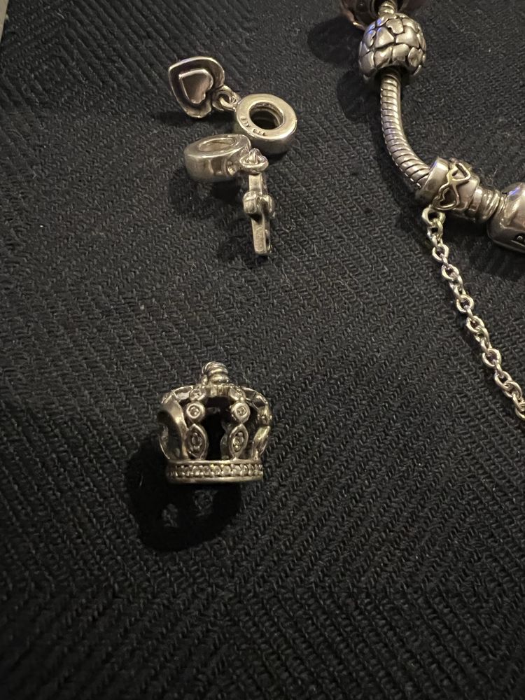 Pulseira Pandora + peças em excelente estado originais