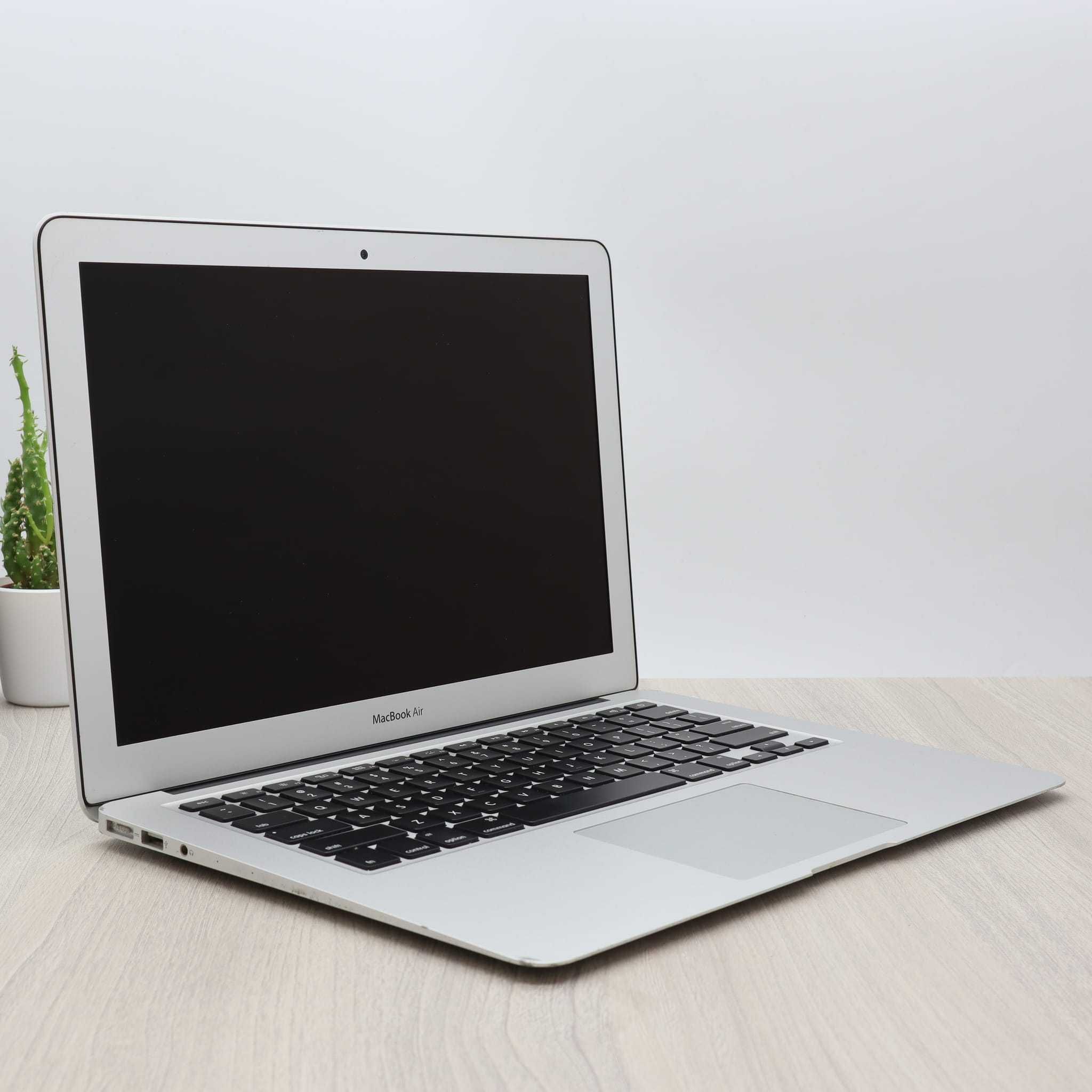 MACBOOK AIR 13,3 " Intel Core i5 4 GB / 128 GB srebrny 2016 na części