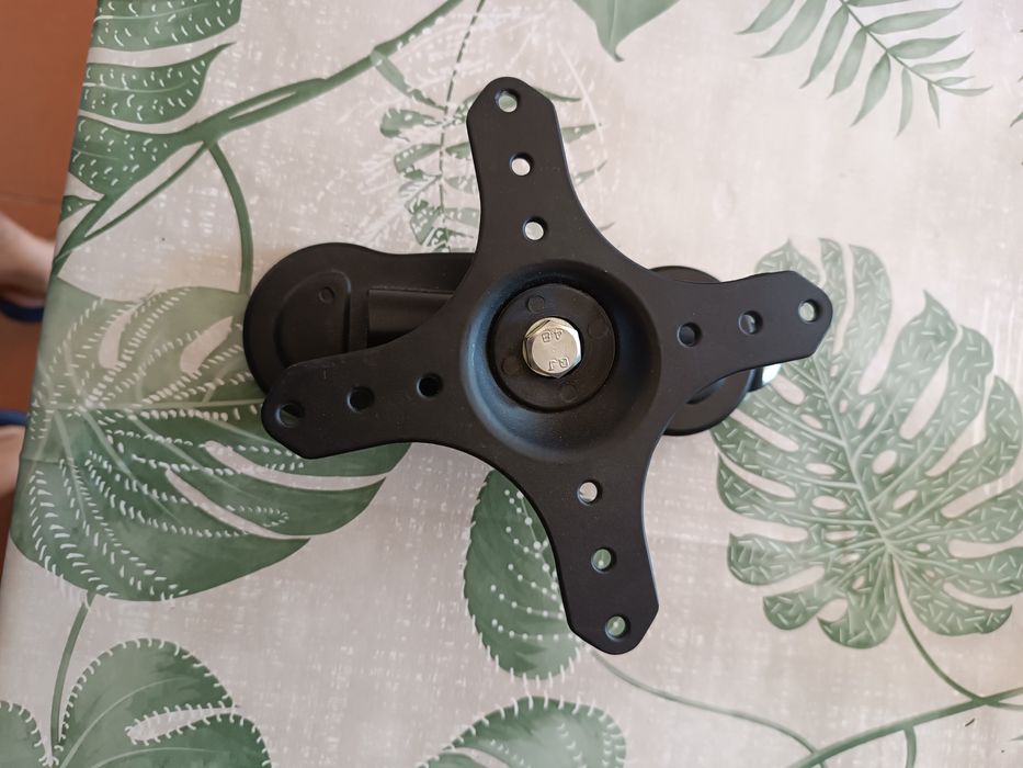 Suporte para TV pequena