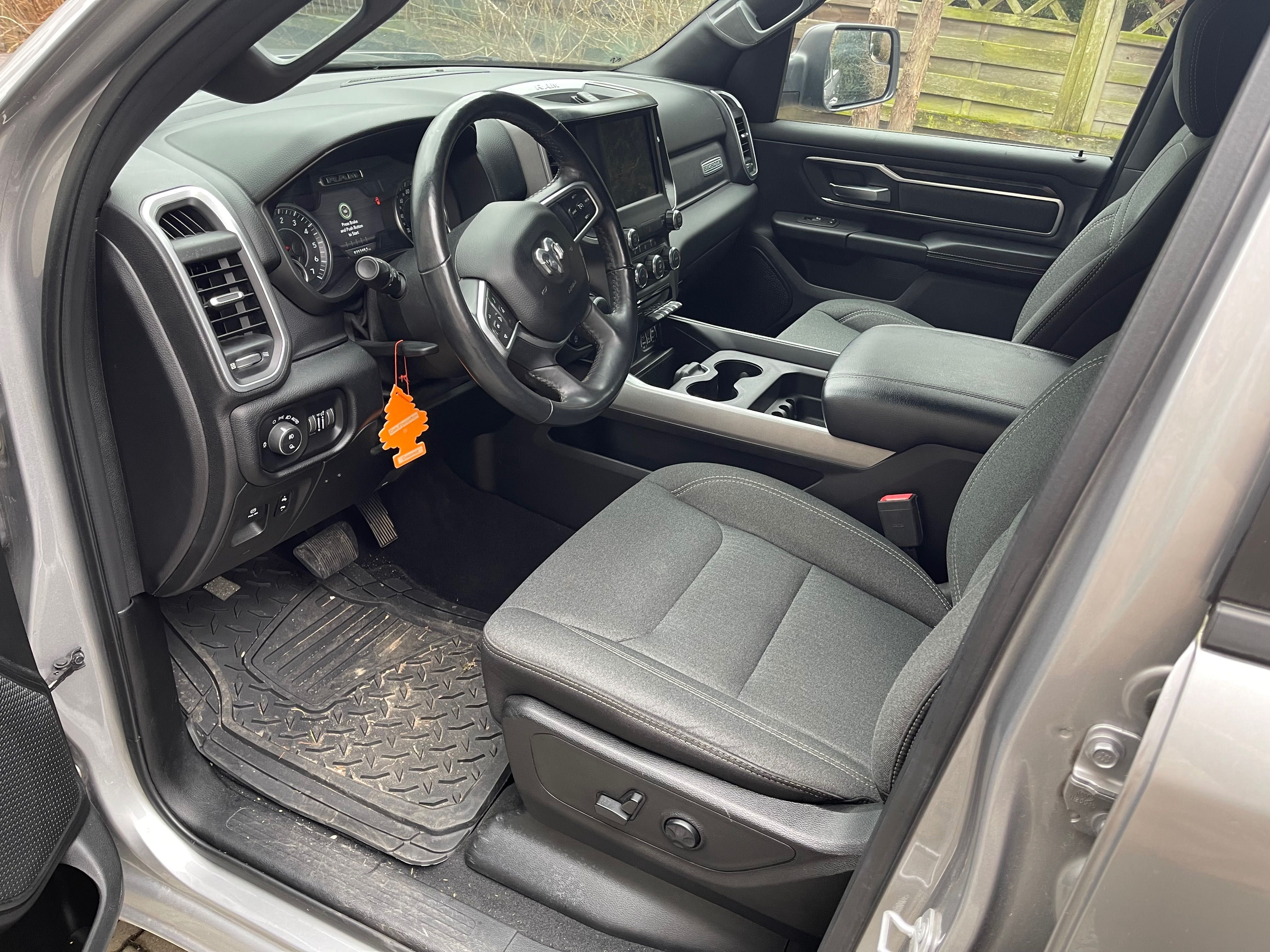 DODGE RAM  1500 Rok 2019 Do Negocjacji