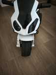 Moto elétrica criança BMW como nova