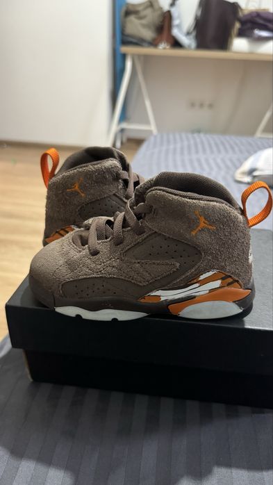 Високі дитячі кроссівки nike jordan