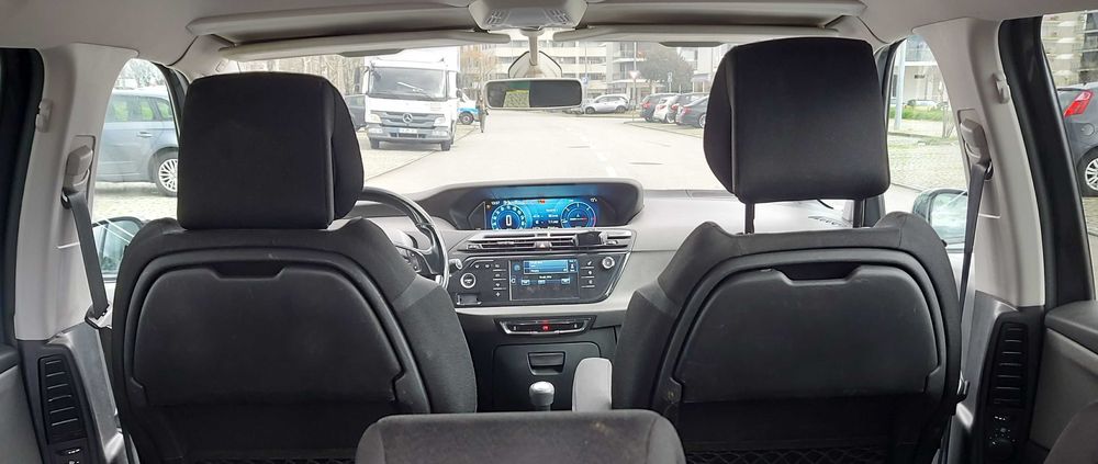 Gran Picasso 2015. Carro de família, super conservado e econômico.