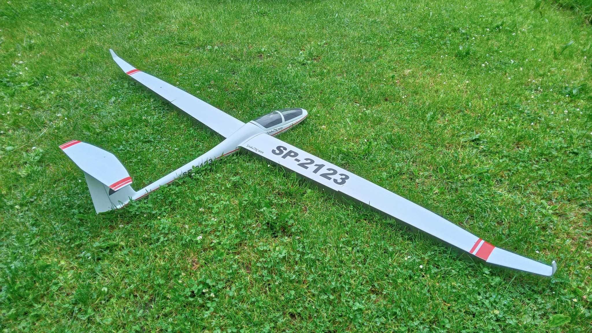 samolot szybowiec rc DG 1000