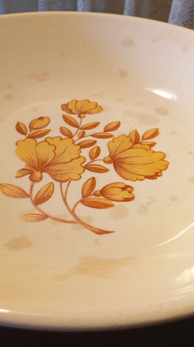 Travessa Redonda com Padrão Floral