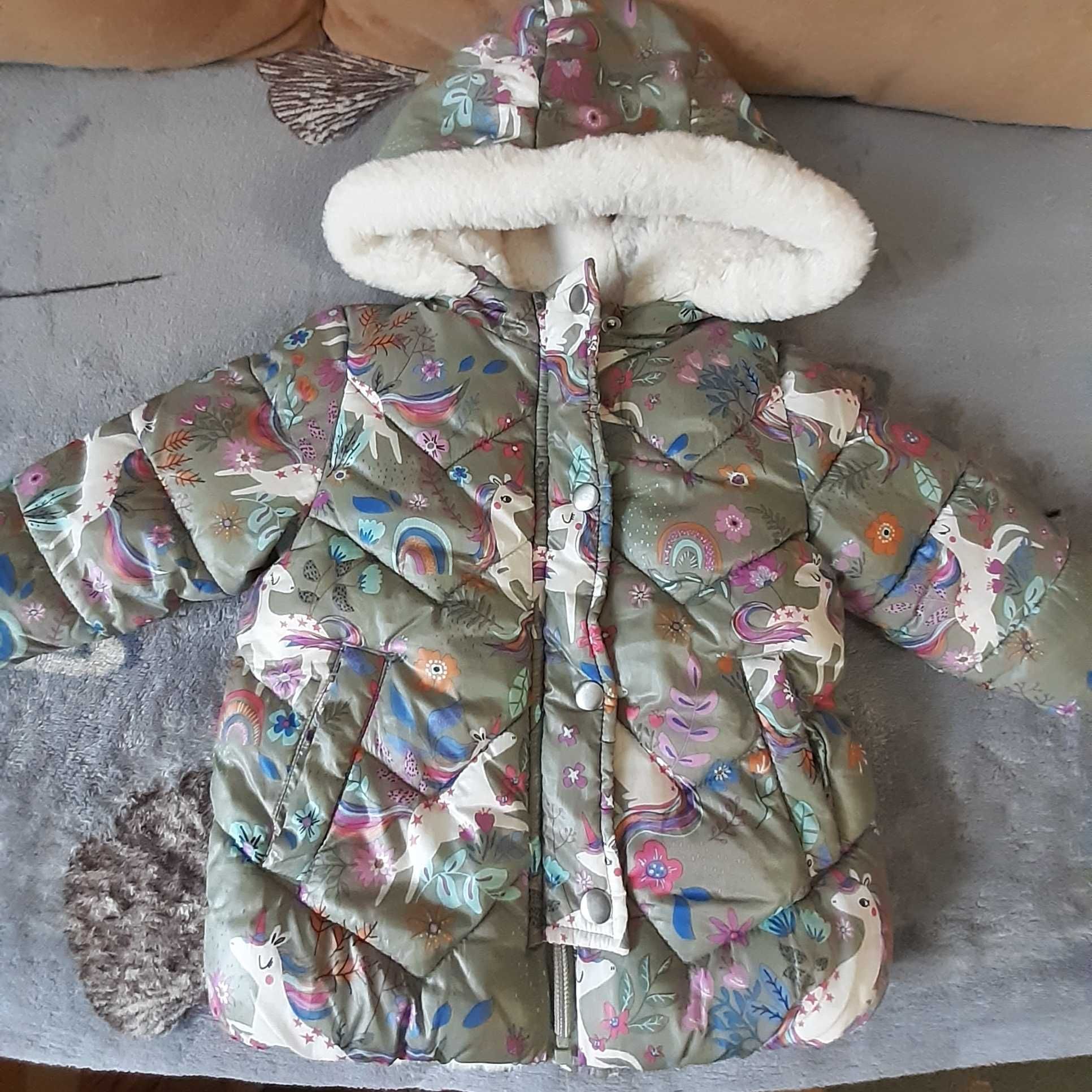 Зимова куртка на дівчинку до 2 років