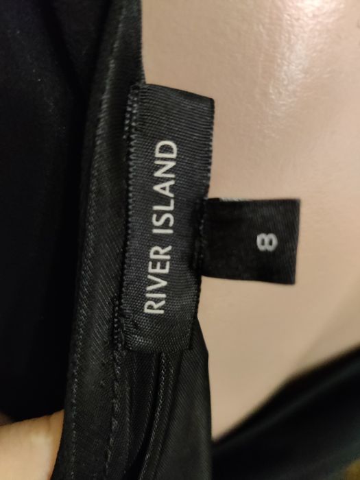 Продам модные женские брендовые вечерние праздничные платья б/у