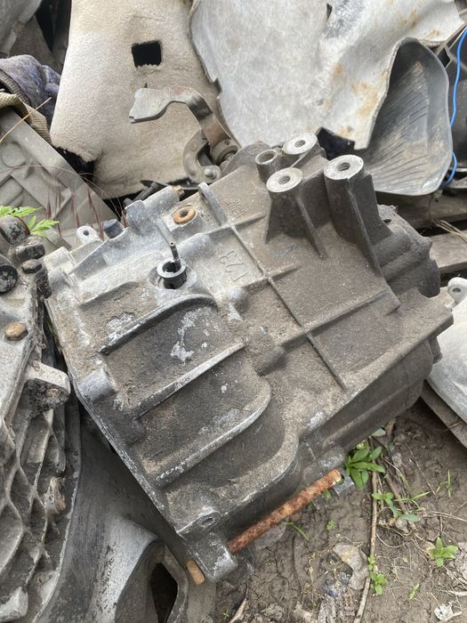 Продам коробку передач МКПП Volvo 750 2.5