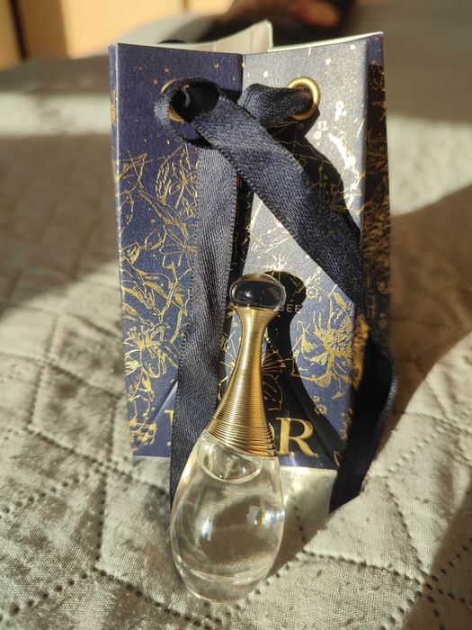 Perfumy J'adore Dior Eau de parfum 5 ml w limitowanym opakowaniu