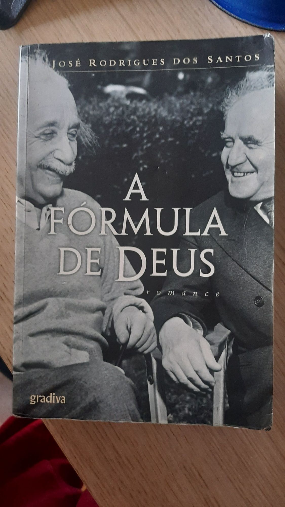 José Rodrigues dos Santos, António Lobo Antunes e outros livros