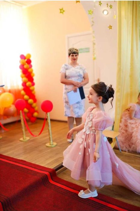 Випускна сукня в садок, 5-6 років