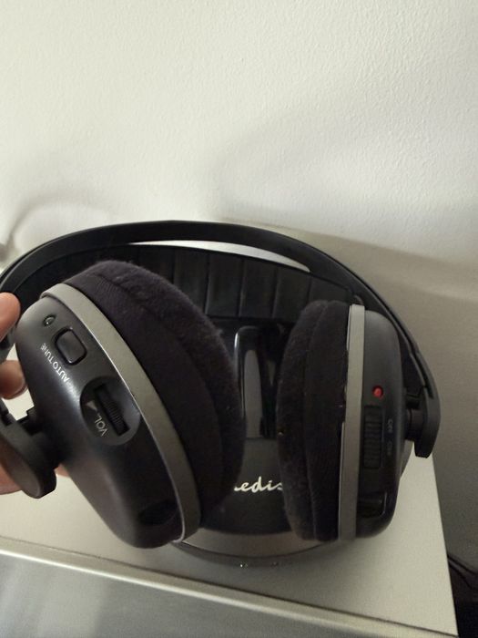 Auscultadores Nedis com Conexão Jack 3.5mm