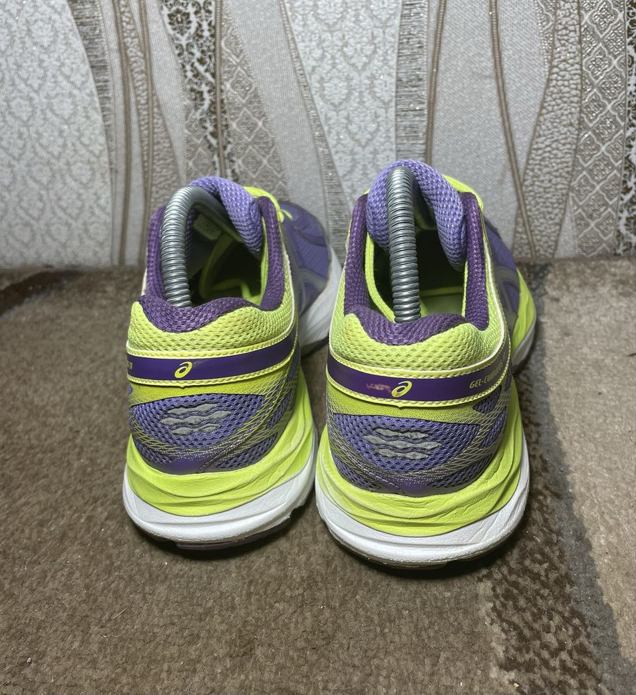 Кросівки Asics/розмір-38/оригінал/